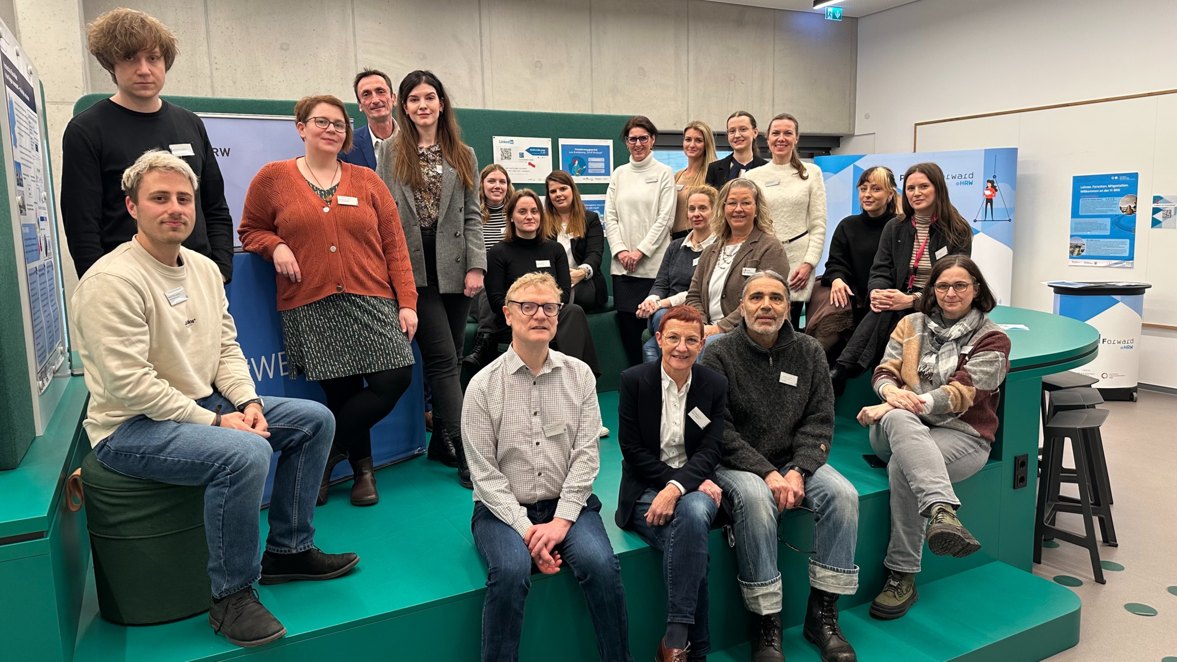 Messe-Forum Professur