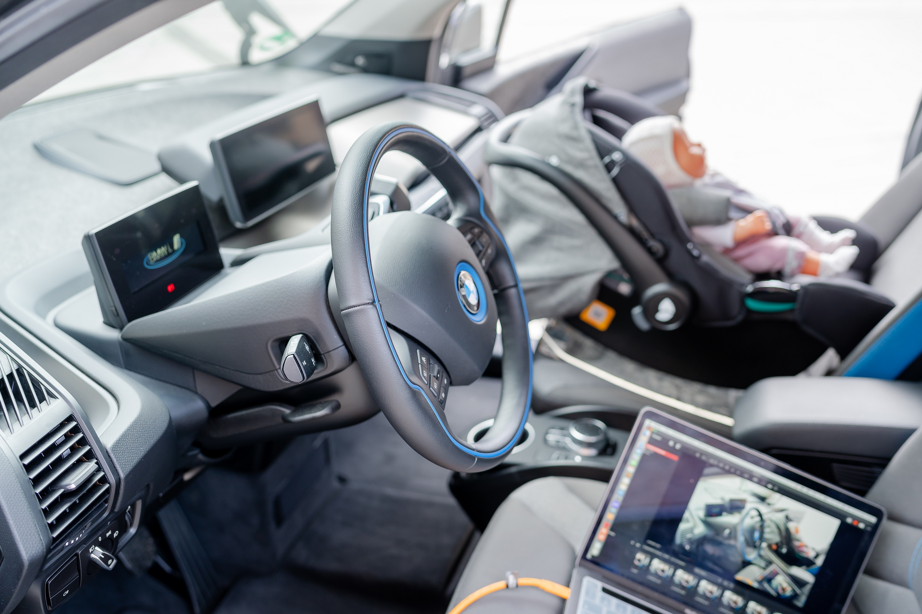 _A745308_FEEM Projektarbeit im BMW_Babyobserve.jpg