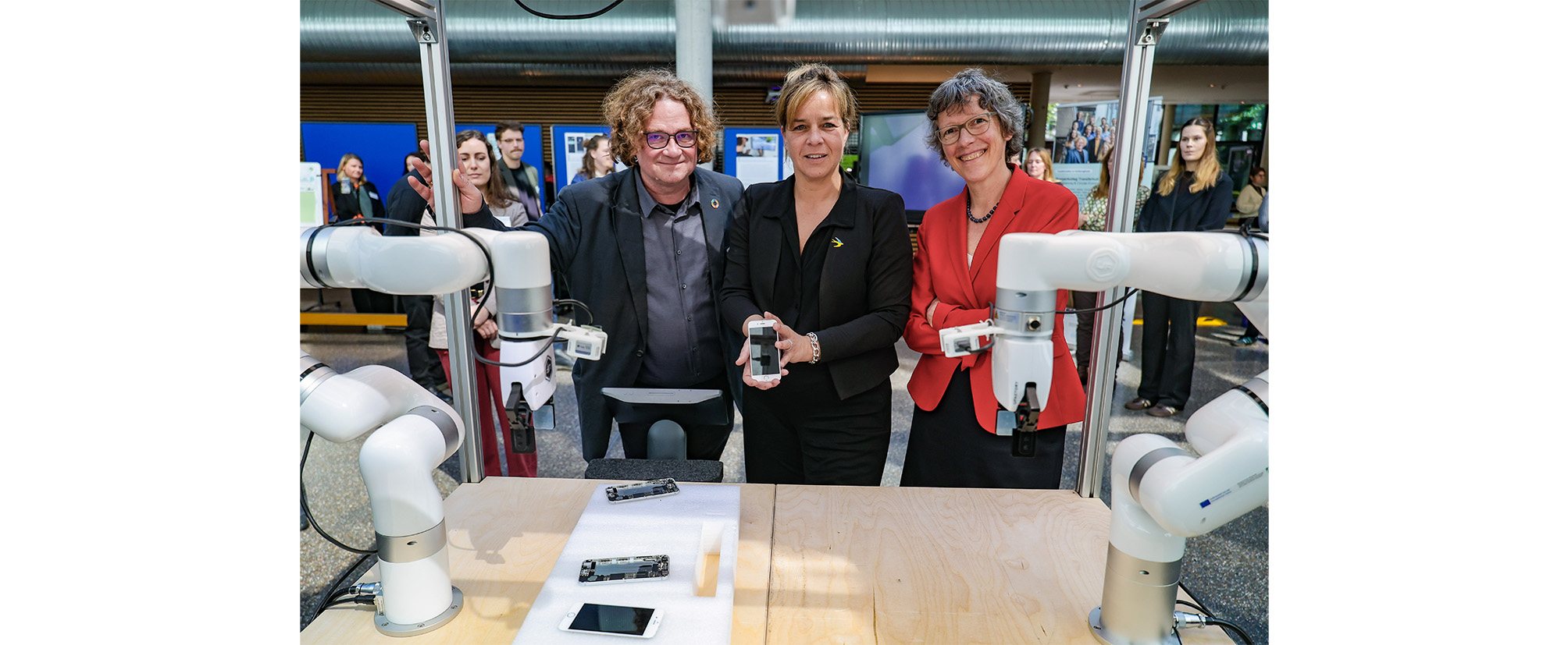 Ministerin Nebaur besucht Transferhub Bottrop.jpg