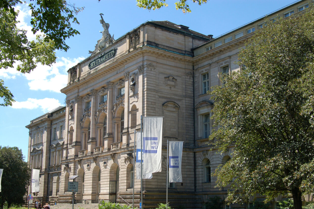 Bild des Campus der Universität Würzburg.