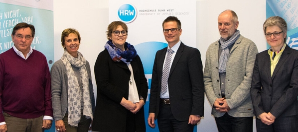 csm_2016-12-01_HRW-Schulkooperationen_Aufmacher_acc571bf7a.jpg