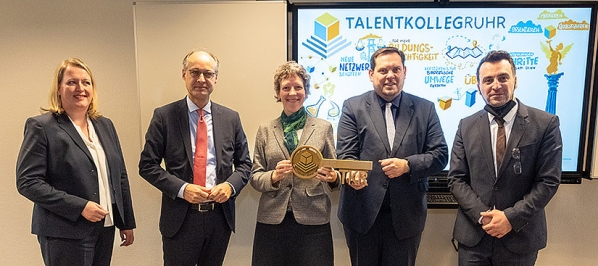 csm_2022-12-07_TalentKollegRuhr_Aufmacher_0d9780c61d.jpg