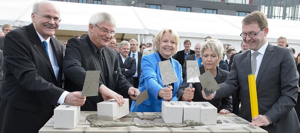 csm_2012hrw_grundsteinlegung_855_defd8f6385.jpg